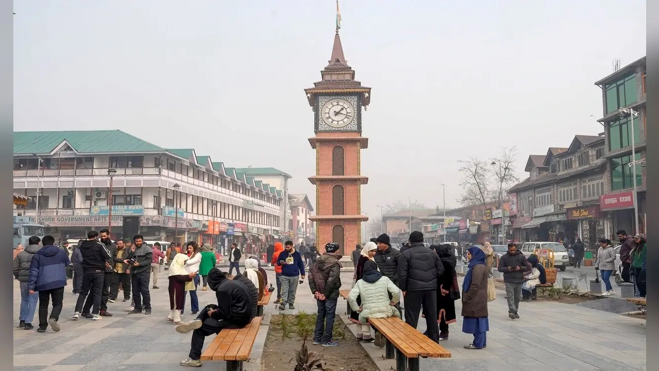 पाकिस्तानी सेना ने भारतीय सीमा पर दागे मोर्टार, कुपवाड़ा में 3 नागरिकों की मौत