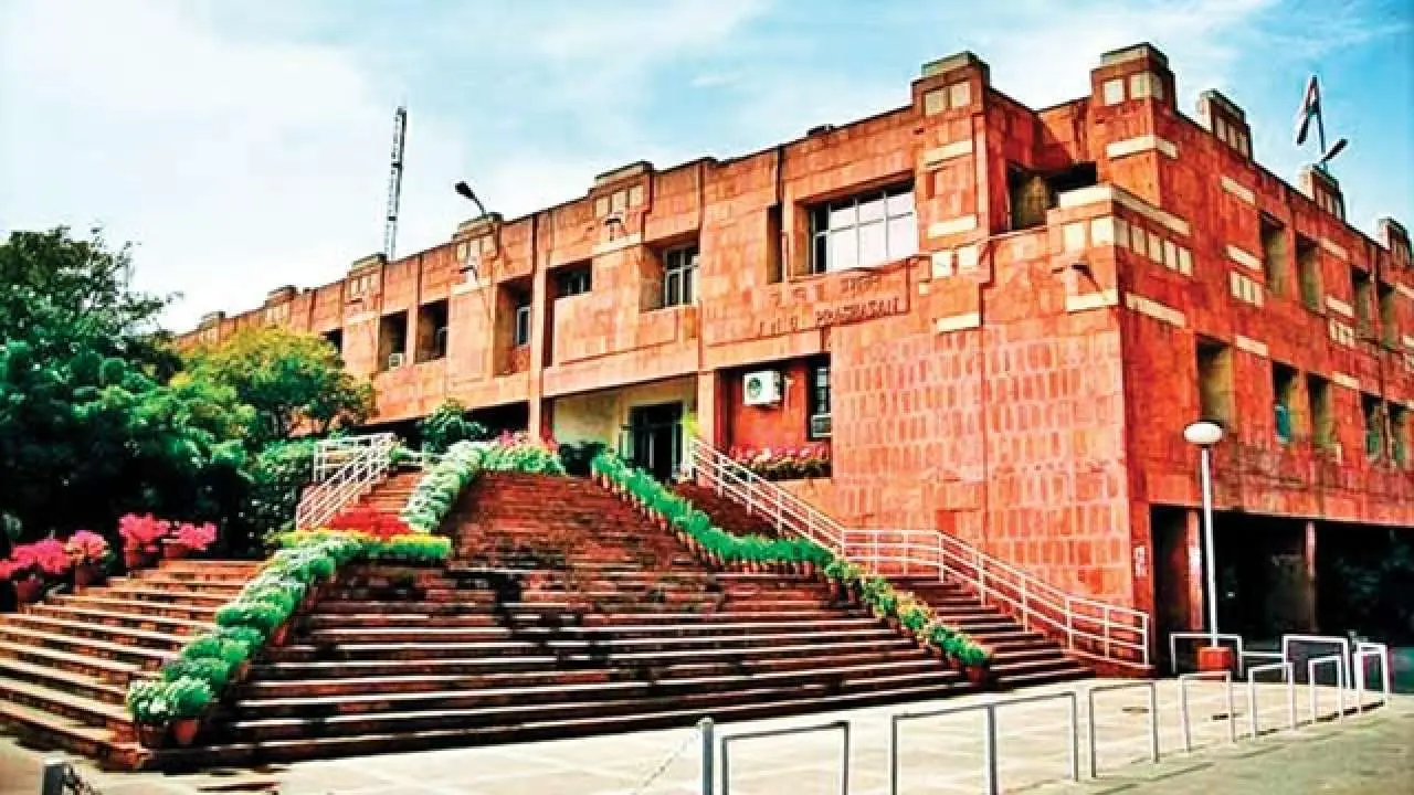 IIRF Ranking 2024: आईआईआरएफ रैंकिंग में जेएनयू शीर्ष पर, देखें किस आधार पर होती है रैंकिंग