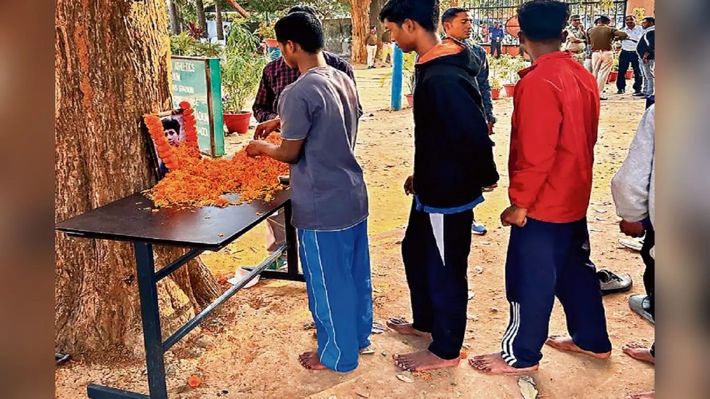 एथलीट अंजलि को दी गयी श्रद्धांजलि, कैडेट्स ने की उच्चस्तरीय जांच की मांग, परिजनों का JSSPS पर गंभीर आरोप