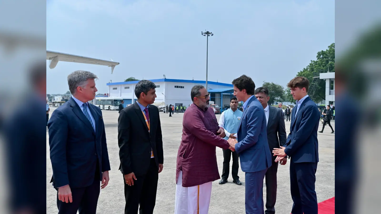 कनाडा रवाना हुए पीएम जस्टिन ट्रूडो, विमान में आयी तकनीकी खराबी के कारण दो दिन तक नहीं जा सके थे वापस