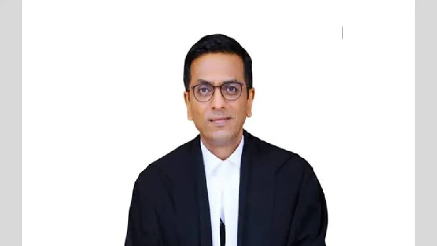जानें कौन हैं जस्टिस डीवाई चंद्रचूड़ ? जिनके नाम की सिफारिश चीफ जस्टिस यूयू ललित ने सरकार को भेजी