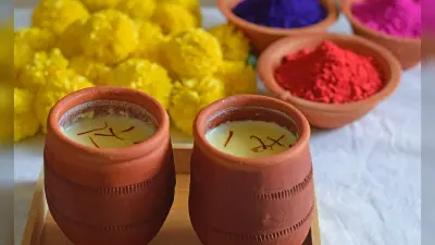Happy Holi 2021: आखिर क्यों ली जाती होली के दिन भांग, फायदे जानकर हो जायेंगे हैरान, सिर दर्द से लेकर कैंसर तक के उपचार में है लाभदायक