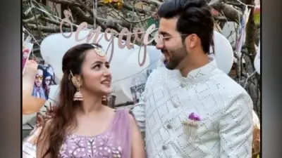 रुबीना दिलाइक की बहन ज्योतिका ने बॉयफ्रेंड संग की सगाई, सामने आई प्राइवेट सेरेमनी की ये खूबसूरत तसवीरें