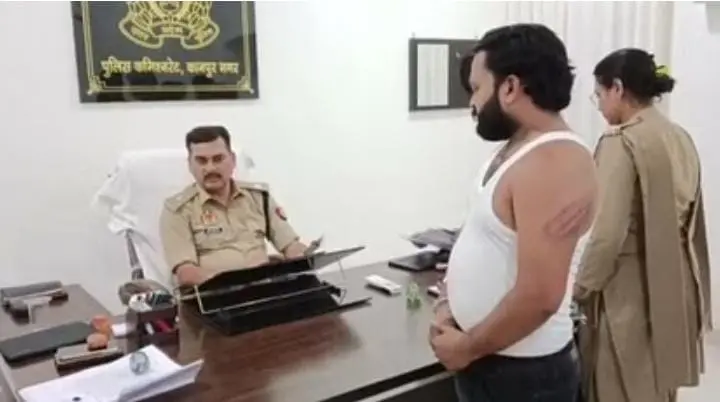 कानपुरः खाकी का ‘नशा’ हुआ खाक, लॉ स्टूडेंट को पीटने वाले दारोगा और दो सिपाही सस्पेंड, दर्ज हुई एफआईआर