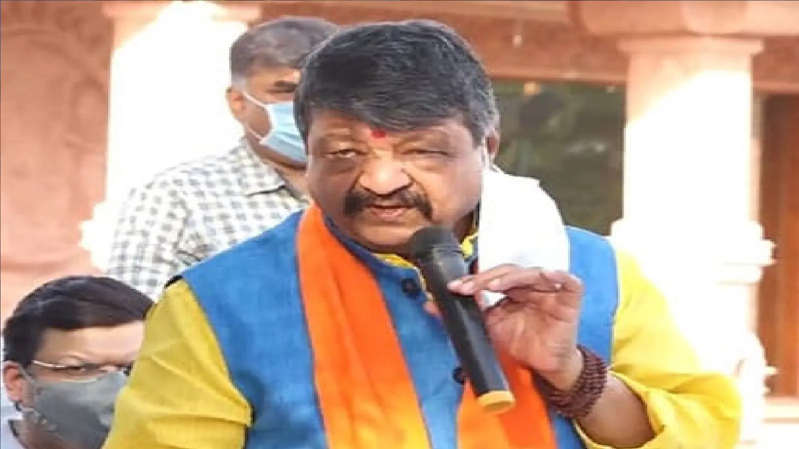 कैलाश विजयवर्गीय के ‘शूर्पणखा’ वाले बयान पर बवाल, कांग्रेस ने किया प्रदर्शन