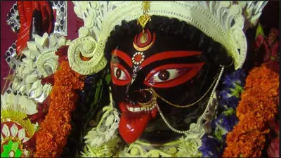 kali puja 2022: शुम्भ ने किया था गौरी के अपहरण का प्रयास, जानें काली को क्यों फैलाना पड़ा था अपना मुंह