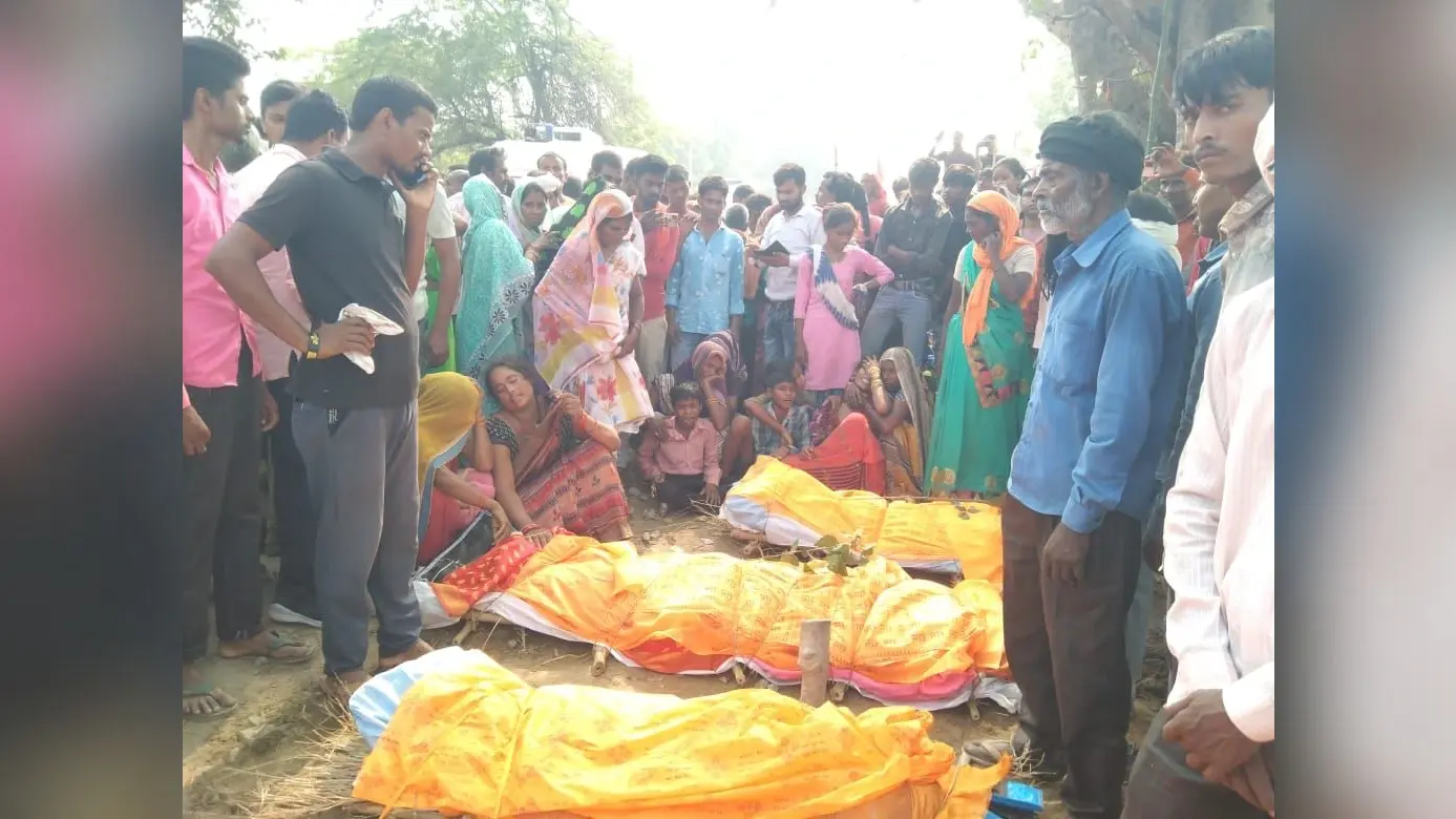 कानपुर के ड्योढ़ी घाट पर 26 शवों का किया गया अंतिम संस्कार, CM योगी ने हैलट में भर्ती घायलों से की बात