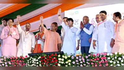 Kanpur News: चकेरी एयरपोर्ट पर लैंडिंग के वक्त विमान का इंजन फेल, टला बड़ा हादसा