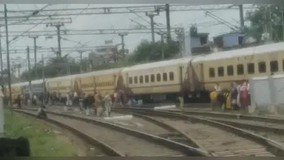 Kanpur News: हैलट के मेडिकल स्टोर में ड्रग विभाग की छापेमारी, जांच के लिए लखनऊ भेजे गए सैंपल