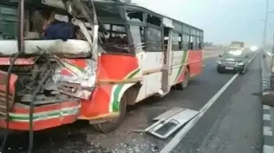 Kanpur News: कानपुर में समुदाय विशेष के लोगों ने तलवार से दो सगे भईयों पर किया हमला, 5 आरोपी गिरफ्तार