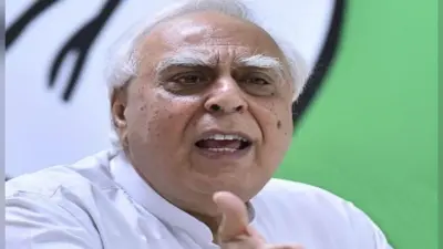 क्या खत्म हो जायेगी कांग्रेस पार्टी, सुष्मिता देव के इस्तीफे के बाद कपिल सिबल का हमला