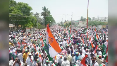 कर्नाटक चुनाव: विवादास्पद बयान के बाद अब रोड शो में चले पत्थर, कांग्रेस उम्मीदवार का सिर फटा