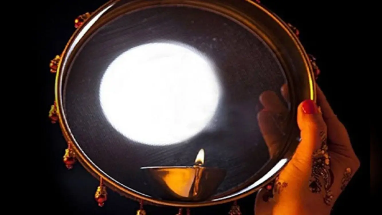 Karwa Chauth 2022: इस बार नई नवेली दुल्हन करवा चौथ का व्रत रखें या नहीं? जानें ज्योतिषाचार्य से…
