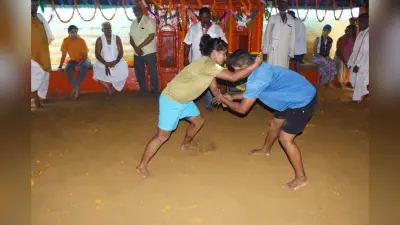 नागपंचमी पर काशी में होने वाली कुश्ती में ‘दंगल गर्ल’ ने किया कमाल, कई सूरमा पटखनी खाकर दोबारा उठ न सके