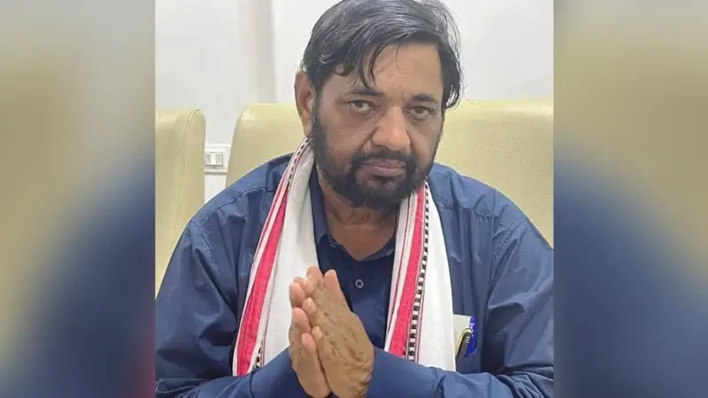 केंद्रीय मंत्री कौशल किशोर के घर पर युवक की गोली लगने से मौत, कारण तलाश रही पुलिस