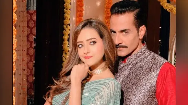 रूपाली गांगुली और सुधांशु पांडे के बीच चल रही कोल्ड वॉर? काव्या के बाद अब ‘वनराज’ ने तोड़ी चुप्पी