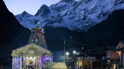 chardham yatra 2022: श्रद्धालुओं की उमड़ी भीड़, रुद्रप्रयाग में प्रशासन ने रविवार तक लगाई रोक