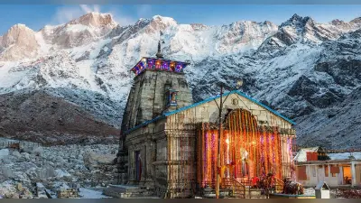 Kedarnath Door Opening: केदारनाथ धाम के कपाट खुले, मंदिर में उमड़ा श्रद्धालुओं का सैलाब