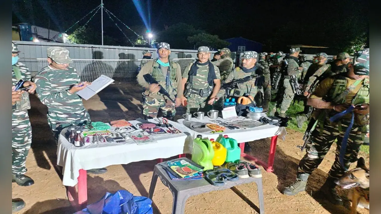 केरेडारी में 11 दिनों से हाथियों का कहर जारी, कहीं घरों को बना रहे निशाना, तो कहीं अनाज को किया जा रहा बर्बाद