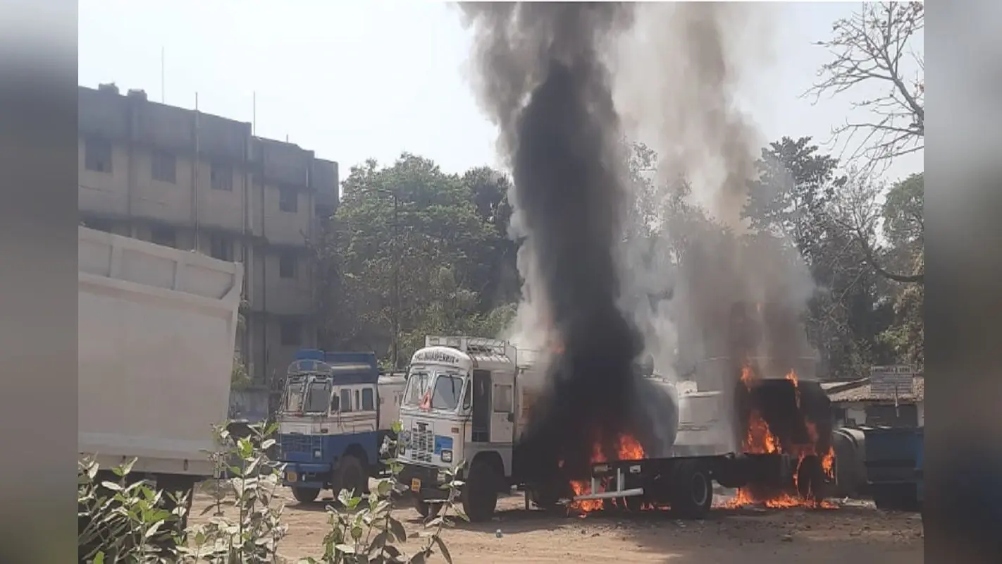 जमशेदपुर में भीषण हादसा, केरला पब्लिक स्कूल के पास लगी आग