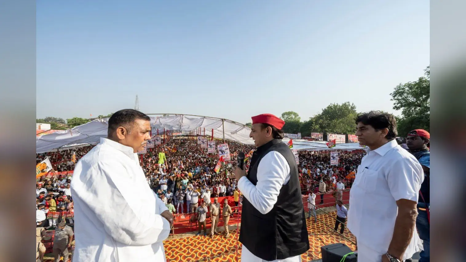 UP: चाटुकारों से घिरे हैं अखिलेश यादव – यह कहते हुए केशव देव मौर्या ने सपा से तोड़ा गठबंधन