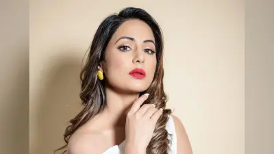 हिना खान की इन तसवीरों ने फैंस को बनाया लट्टू, दिलकश अंदाज देख बोले- ये मेरा दिल…