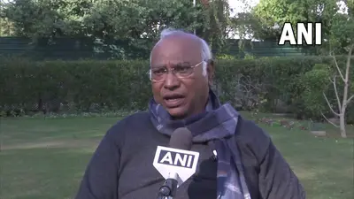 कांग्रेस ने बजट को बताया गरीब विरोधी, कहा- महंगाई रोकने और किसानों के लिए कुछ नहीं, AAP और TMC ने भी नकारा