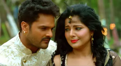 Bhojpuri Song: खेसारी लाल यादव के रोमांटिक सॉन्ग ‘ओढ़नी के कोना…’ ने मचाई धूम, VIDEO