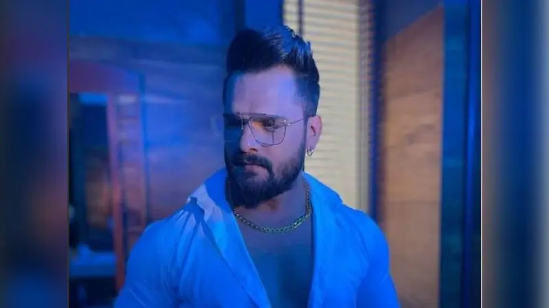 Bhojpuri Song 2022: ट्यूशन वाली के प्यार में पड़े खेसारी लाल यादव, इस जगह जाकर किया प्रपोज