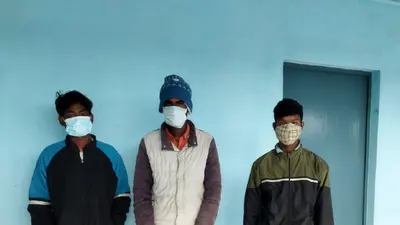 Jharkhand News: लेवी वसूलने पहुंचे 3 पीएलएफआई नक्सली खूंटी से गिरफ्तार, हथियार बरामद