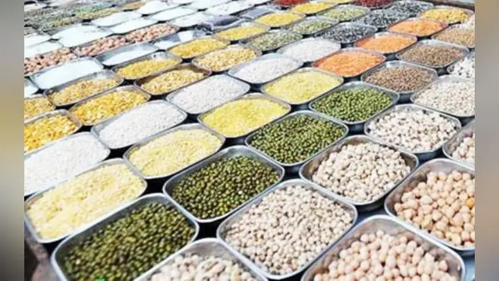 कारोबारियों की मनमानी से किराना के दाम बढ़े