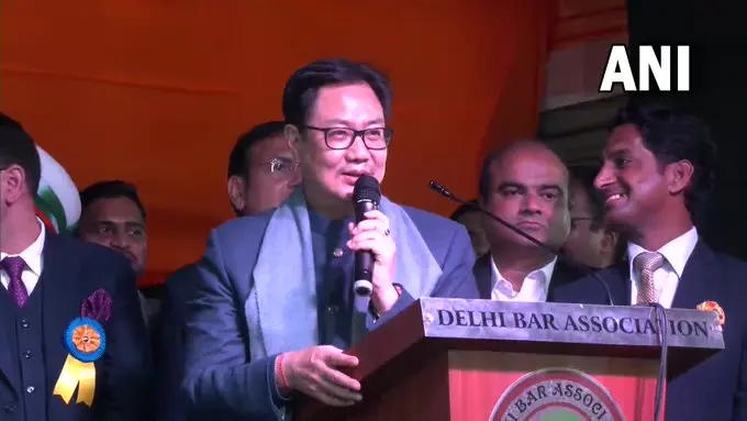 ‘जो सबसे ज्यादा बोलते हैं वही बोलते हैं कि बोलने नहीं दिया जाता’, राहुल गांधी पर किरण रिजिजू का तंज