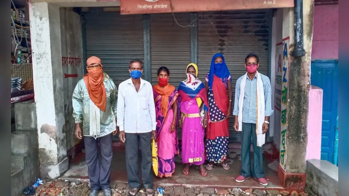 बड़कागांव में केसीसी के नाम पर ठगी, बिना लोन लिए 14 किसानों को बैंक ने थमाया नोटिस, अब न्याय की लगा रहे गुहार