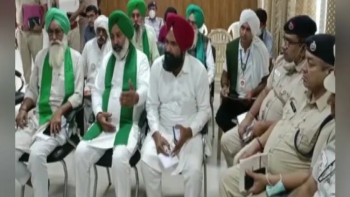 Farmers Protest: हरियाणा-दिल्ली बॉर्डर खोलने को लेकर बैठक, किसानों ने 6 नवंबर तक का मांगा समय
