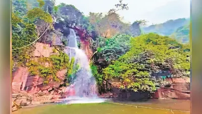 ककोलत जलप्रपात पर नहीं मना पायेंगे नए साल का जश्न, लोगों में निराशा, जानिए क्या है वजह