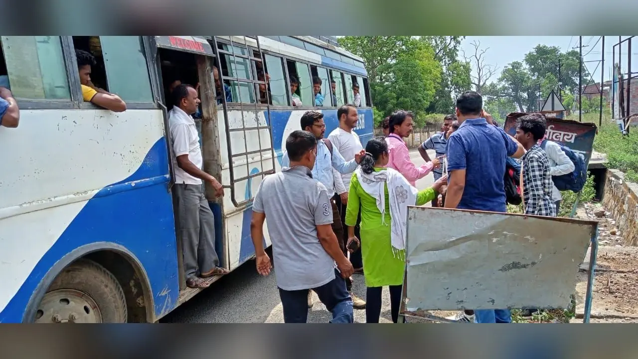 अच्छी खबर : भाई- बहन सहित 4 लोगों को कोविड अस्पताल से मिली छुट्टी, डाक्टर व कर्मियों ने सम्मानपूर्वक भेजा घर