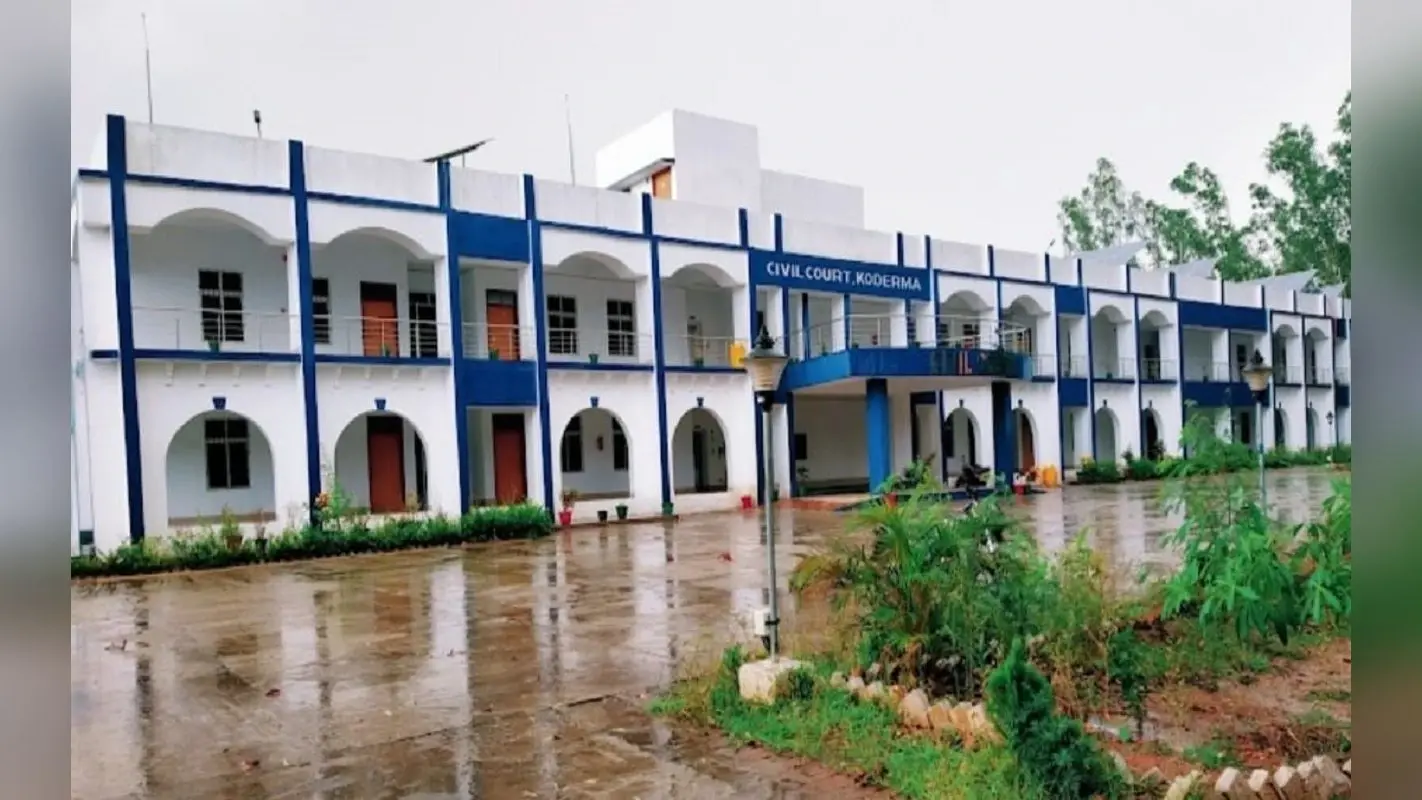 झारखंड : कोडरमा में हत्या मामले के 6 दोषियों को उम्रकैद, कारबाइन रखने के दोषी को 5 साल की सजा