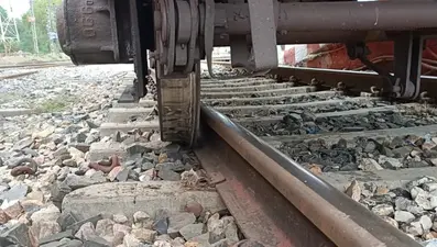 झारखंड में रेल हादसा, कोडरमा स्टेशन पर मालगाड़ी पटरी से उतरी
