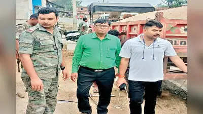 कोडरमा में अवैध उत्खनन के खिलाफ छापामारी, सात वाहन जब्त
