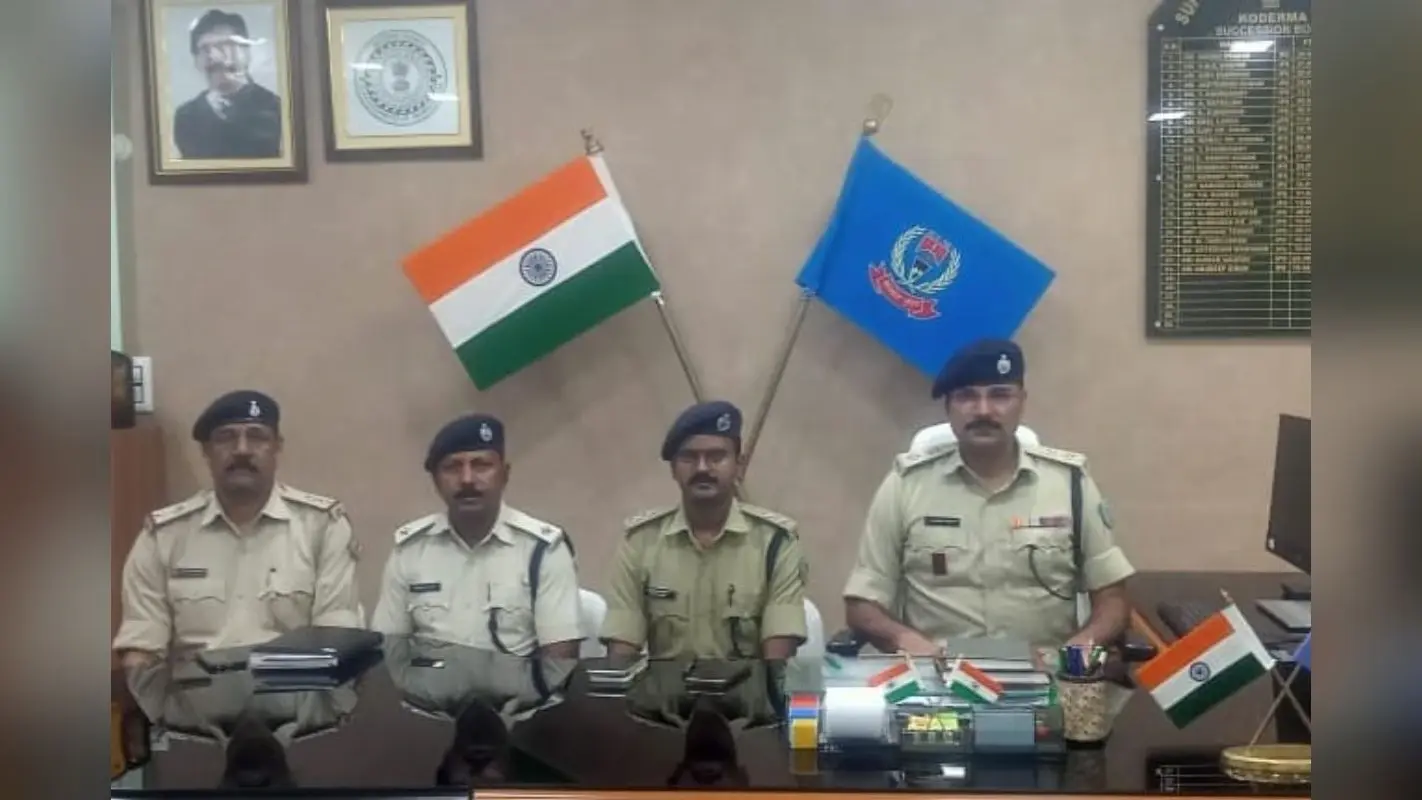 झारखंड: दीपावली से पहले जुए के अड्डों पर छापेमारी, झामुमो नेता समेत 42 जुआरी गिरफ्तार, 1.40 लाख रुपए कैश जब्त