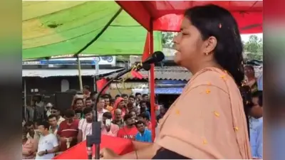 वोट लूटने आने वालों के खिलाफ खुद खड़े होकर करें मुकाबला : मीनाक्षी मुखर्जी