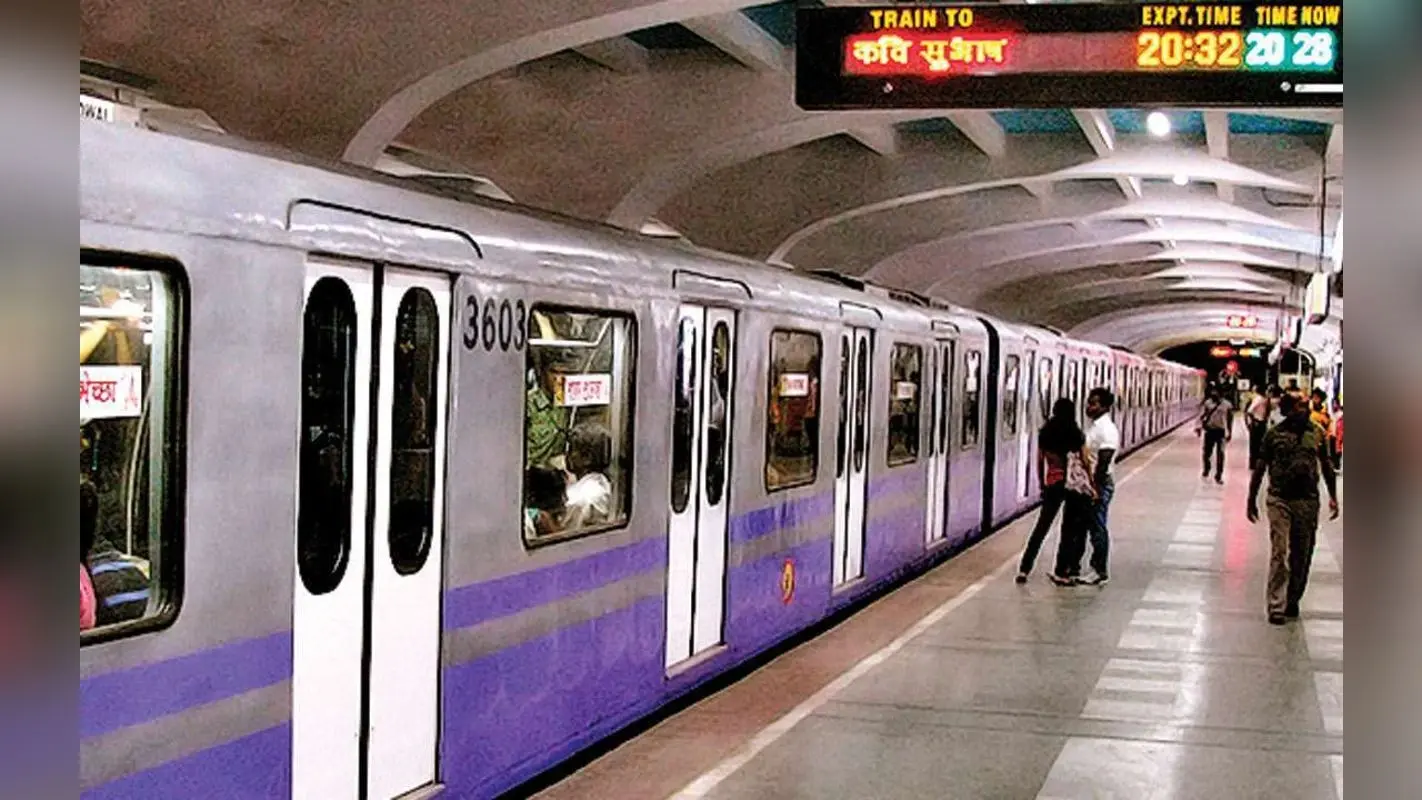 Kolkata Metro News: रेल मंत्री पीयूष गोयल ने कोलकाता के लोगों को दी खुशखबरी, 7 दिसंबर से मेट्रो का सफर होगा आसान