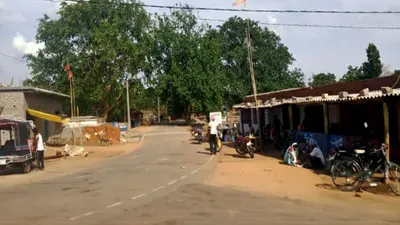 अब धड़ल्ले से ग्रामीण सड़कों पर नहीं चला पायेंगे गाड़ी, लगेंगे साइनेज और स्पीड मापक यंत्र