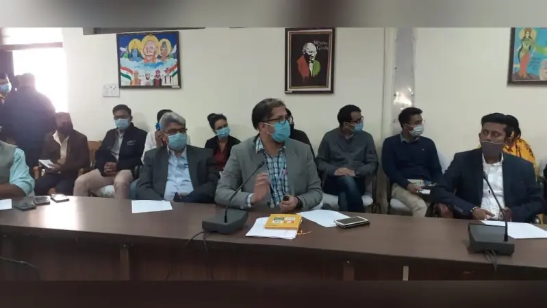 Coronavirus Vaccine News: रांची में ड्राई रन कल, कोरोना वैक्सीनेशन सेंटर पर ये व्यवस्थाएं करने का निर्देश, टीकाकरण में इन्हें मिलेगी प्राथमिकता