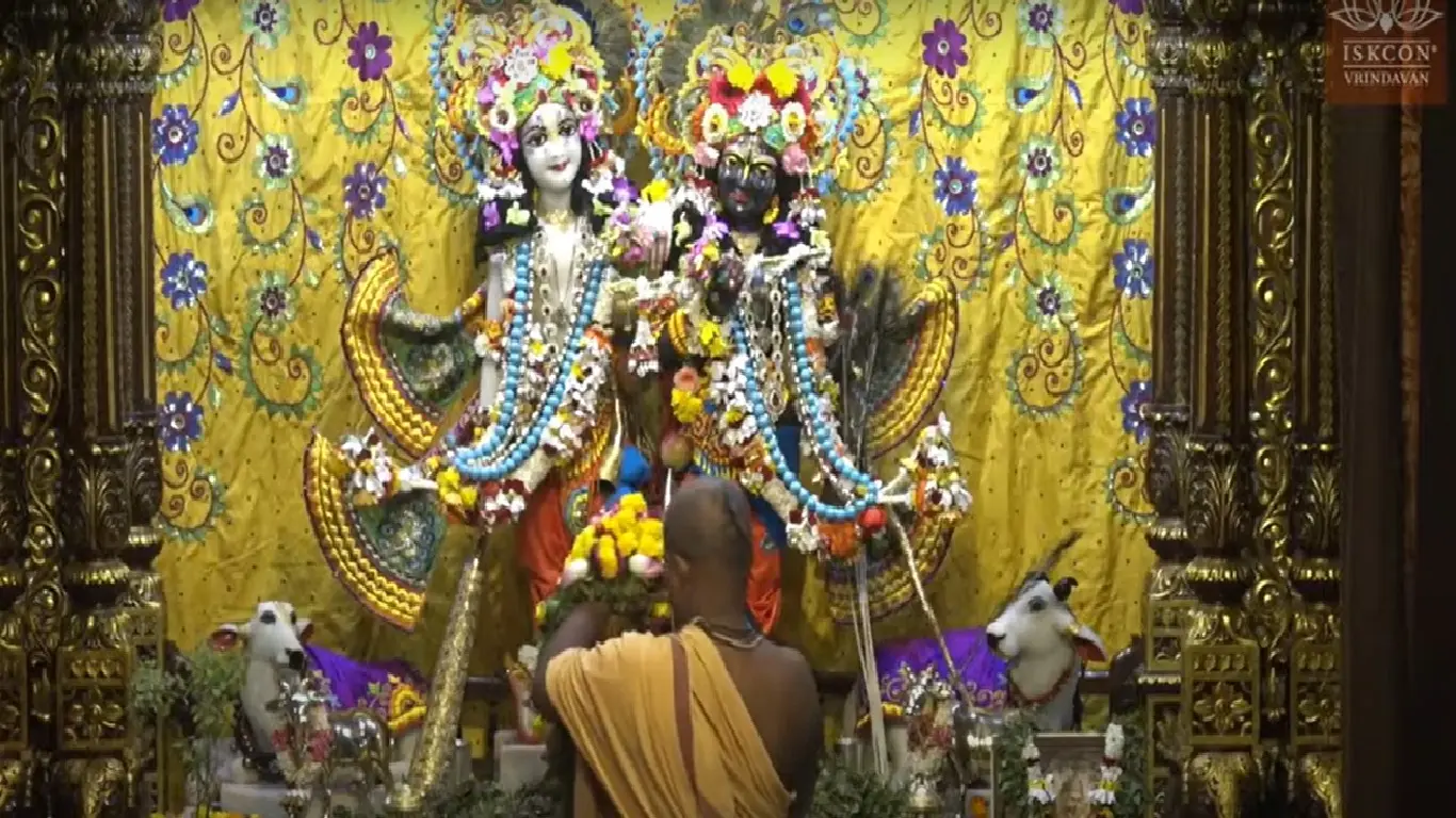 Shri Krishna Banke Bihari Aarti: जन्माष्टमी पूजा के बाद जरूर गाएं श्रीकृष्ण की आरती