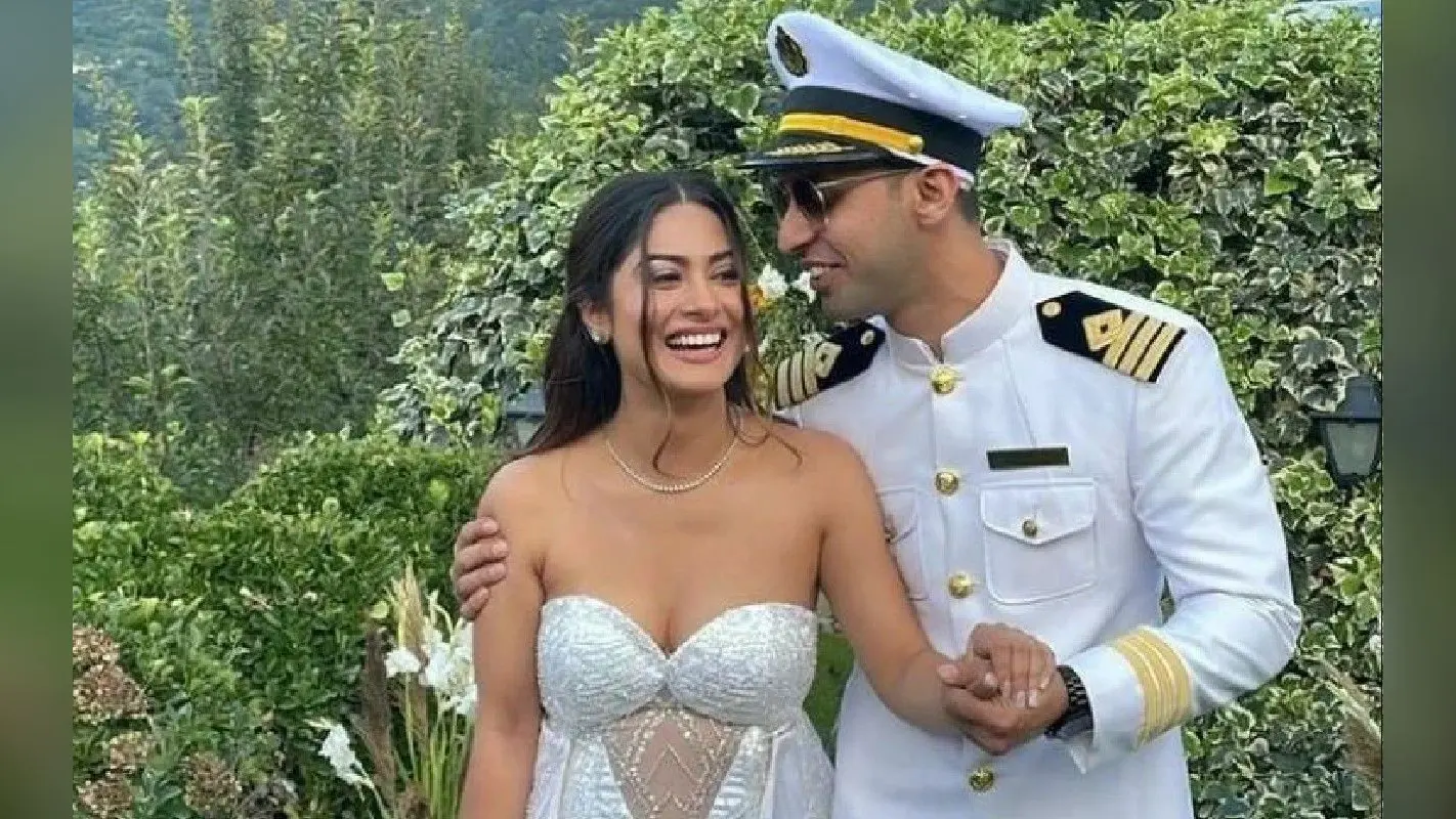 मौनी रॉय जैसी दिखने वाली एक्ट्रेस कृष्णा मुखर्जी करने जा रही शादी, इस दिन ब्वॉयफ्रेंड संग लेंगी फेरे