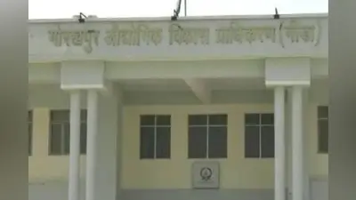 गोरखपुरः उद्योग विभाग कर रहा ग्राउंड ब्रेकिंग सेरेमनी की तैयारी, 14000 से अधिक लोगों को मिलेगा रोजगार का अवसर