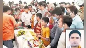 शहीद कुलदीप को दी गयी अंतिम विदाई