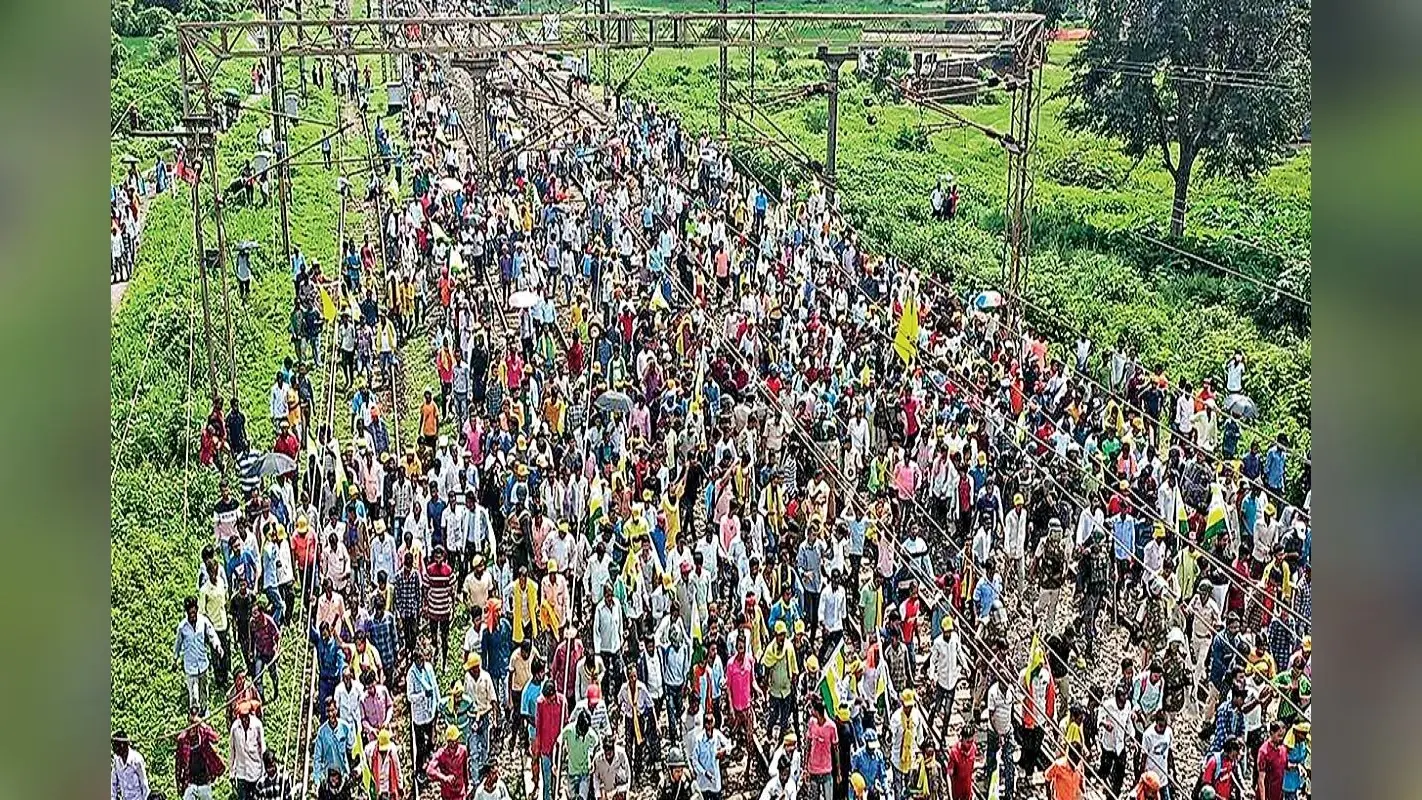 झारखंड : मुख्य सचिव से वार्ता का आश्वासन मिलने के बाद कुड़मी आंदोलन स्थगित, पथराव में कई अधिकारी घायल