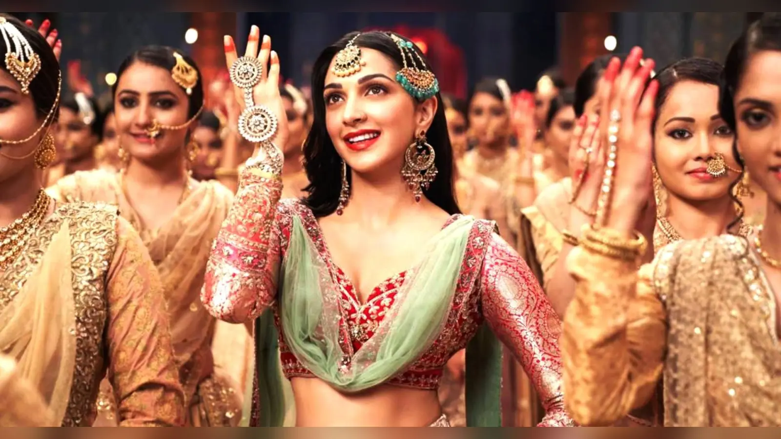 जब पापा के साथ मिलकर Kiara Advani ने शादी में किया जमकर डांस, वायरल हो रहा VIDEO